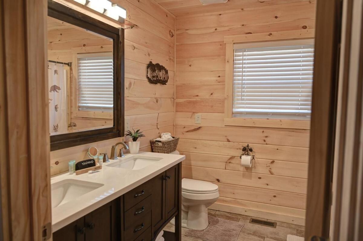 Twin Oaks Cabin Bryson City Bagian luar foto