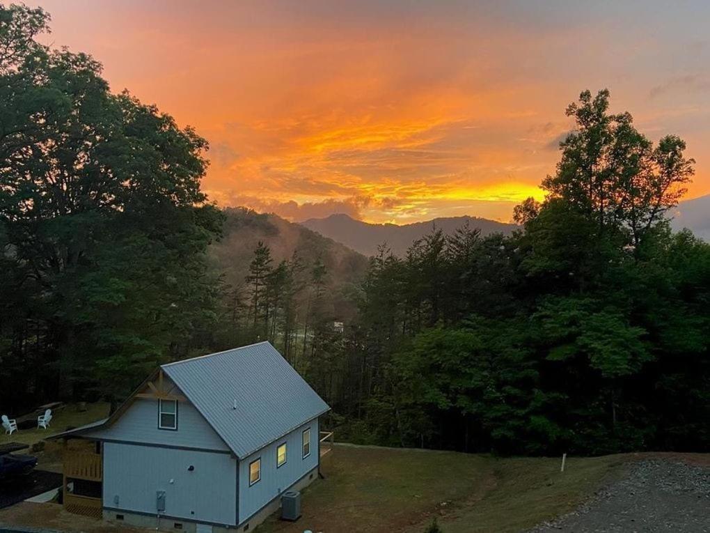 Twin Oaks Cabin Bryson City Bagian luar foto