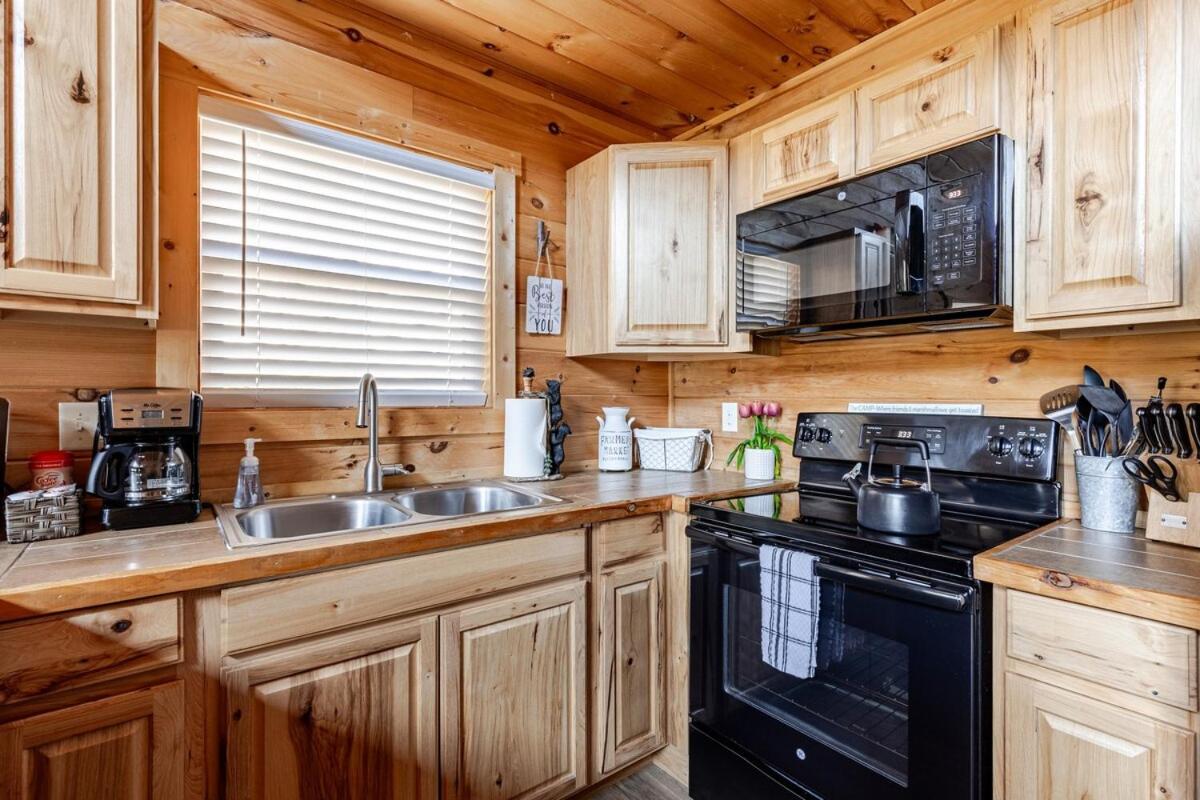 Twin Oaks Cabin Bryson City Bagian luar foto