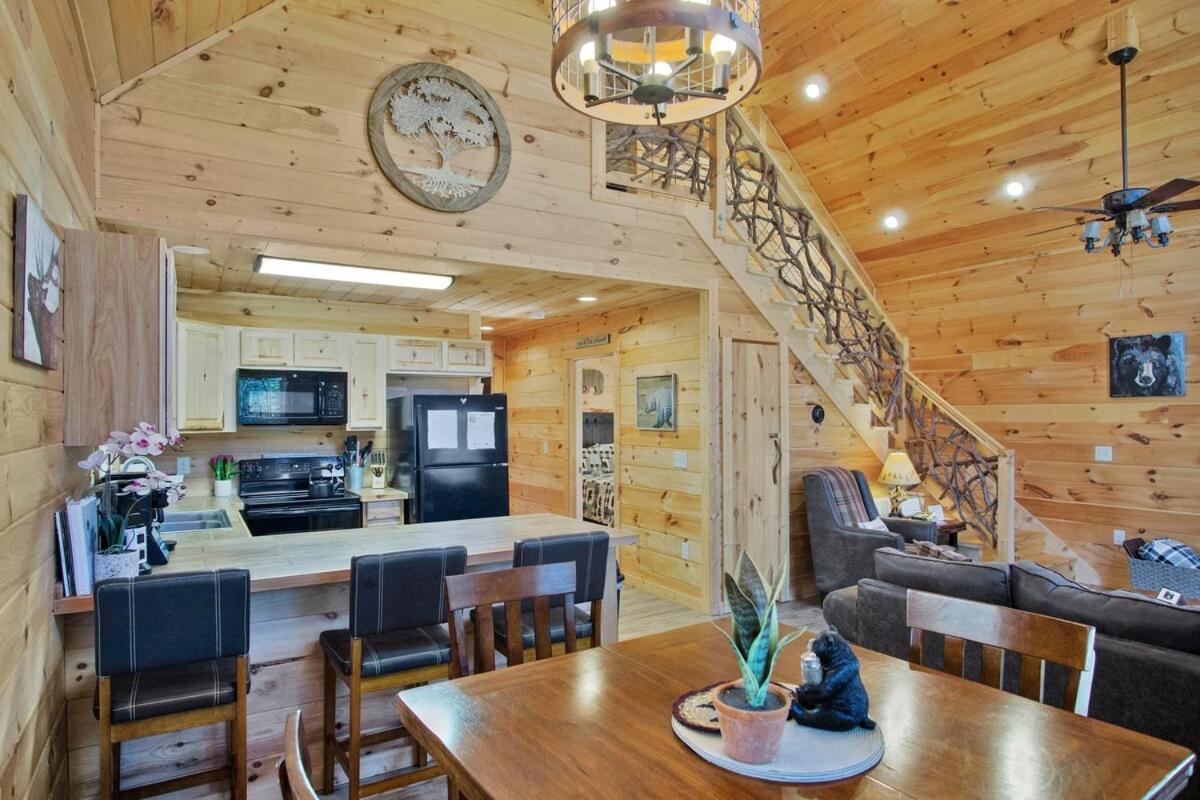 Twin Oaks Cabin Bryson City Bagian luar foto
