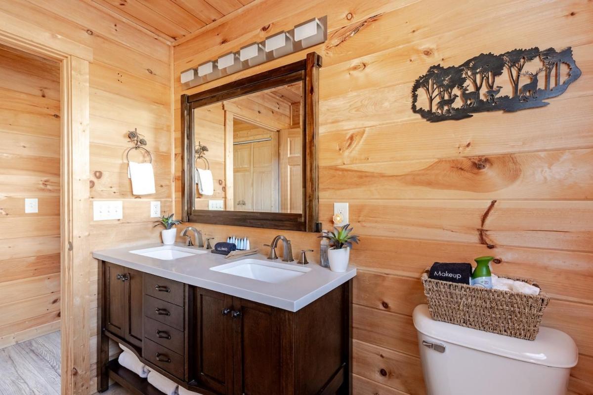 Twin Oaks Cabin Bryson City Bagian luar foto