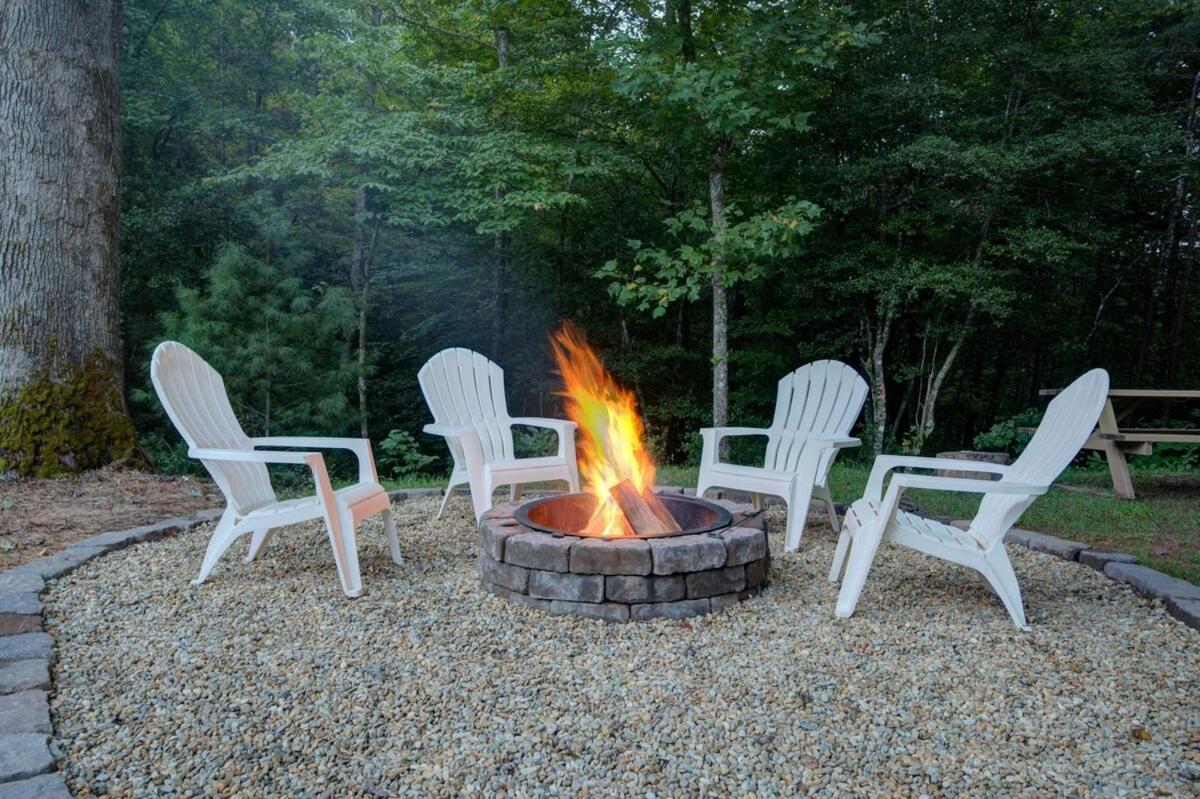Twin Oaks Cabin Bryson City Bagian luar foto